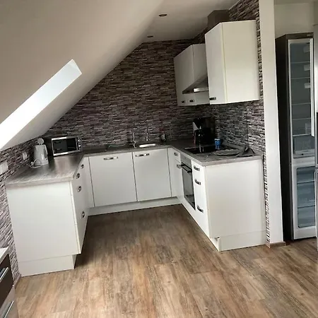 110qm Mit 2 Schlafzimmern & Grossem Wohnbereich