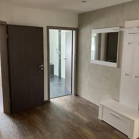 Apartmán 110qm Mit 2 Schlafzimmern & Grossem Wohnbereich