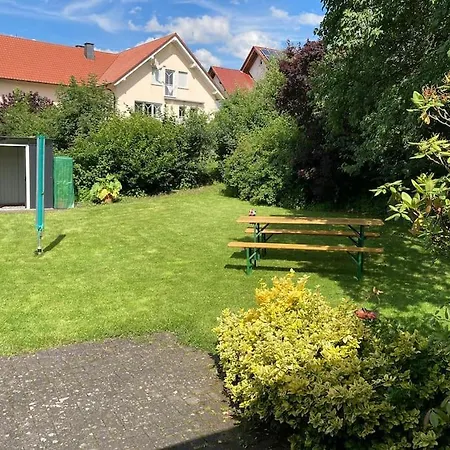 110qm Mit 2 Schlafzimmern & Grossem Wohnbereich Apartmán *