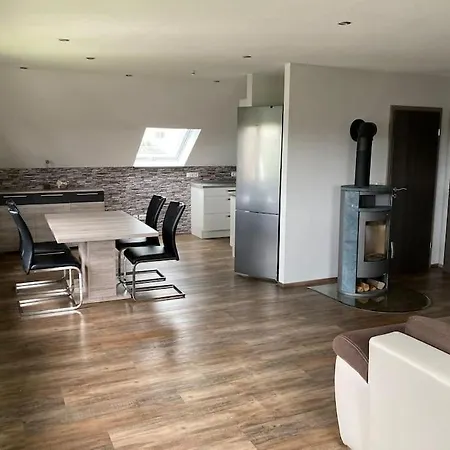 110qm Mit 2 Schlafzimmern & Grossem Wohnbereich * Nusttal