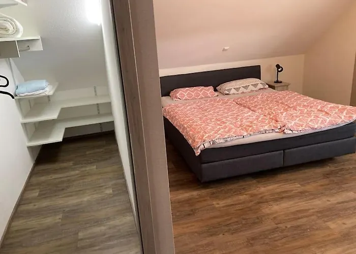 110qm Mit 2 Schlafzimmern & Grossem Wohnbereich Διαμέρισμα Nusttal