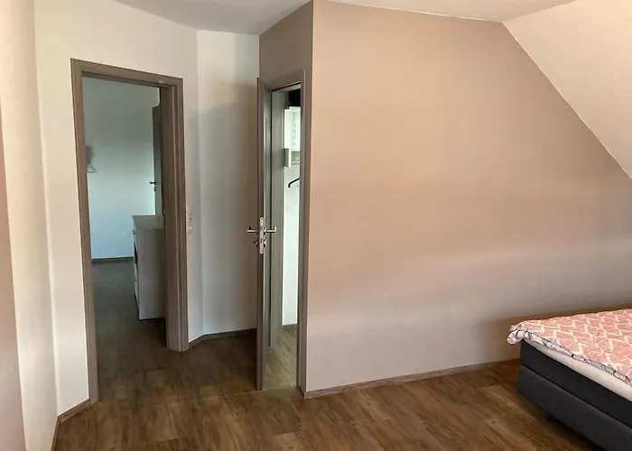 Διαμέρισμα 110qm Mit 2 Schlafzimmern & Grossem Wohnbereich Nusttal