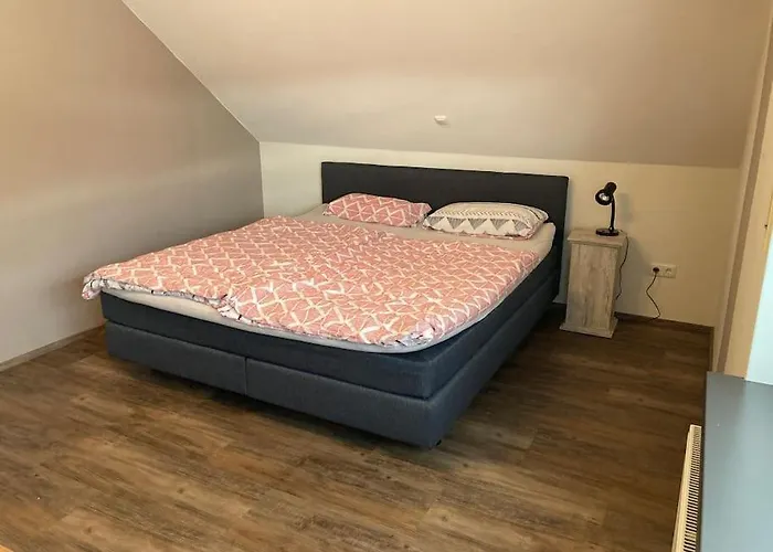 110qm Mit 2 Schlafzimmern & Grossem Wohnbereich * Nusttal