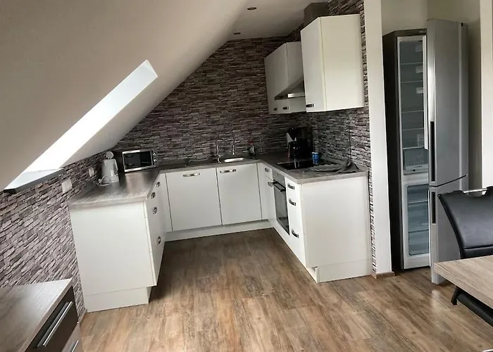 110qm Mit 2 Schlafzimmern & Grossem Wohnbereich