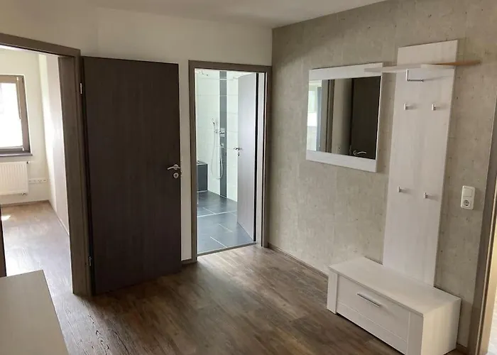 Διαμέρισμα 110qm Mit 2 Schlafzimmern & Grossem Wohnbereich